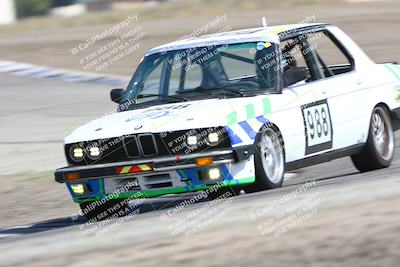 media/Sep-28-2025-24 Hours of Lemons (Sun) [[5dfe0e5f6e]]/12pm (Outside Grapevine)/